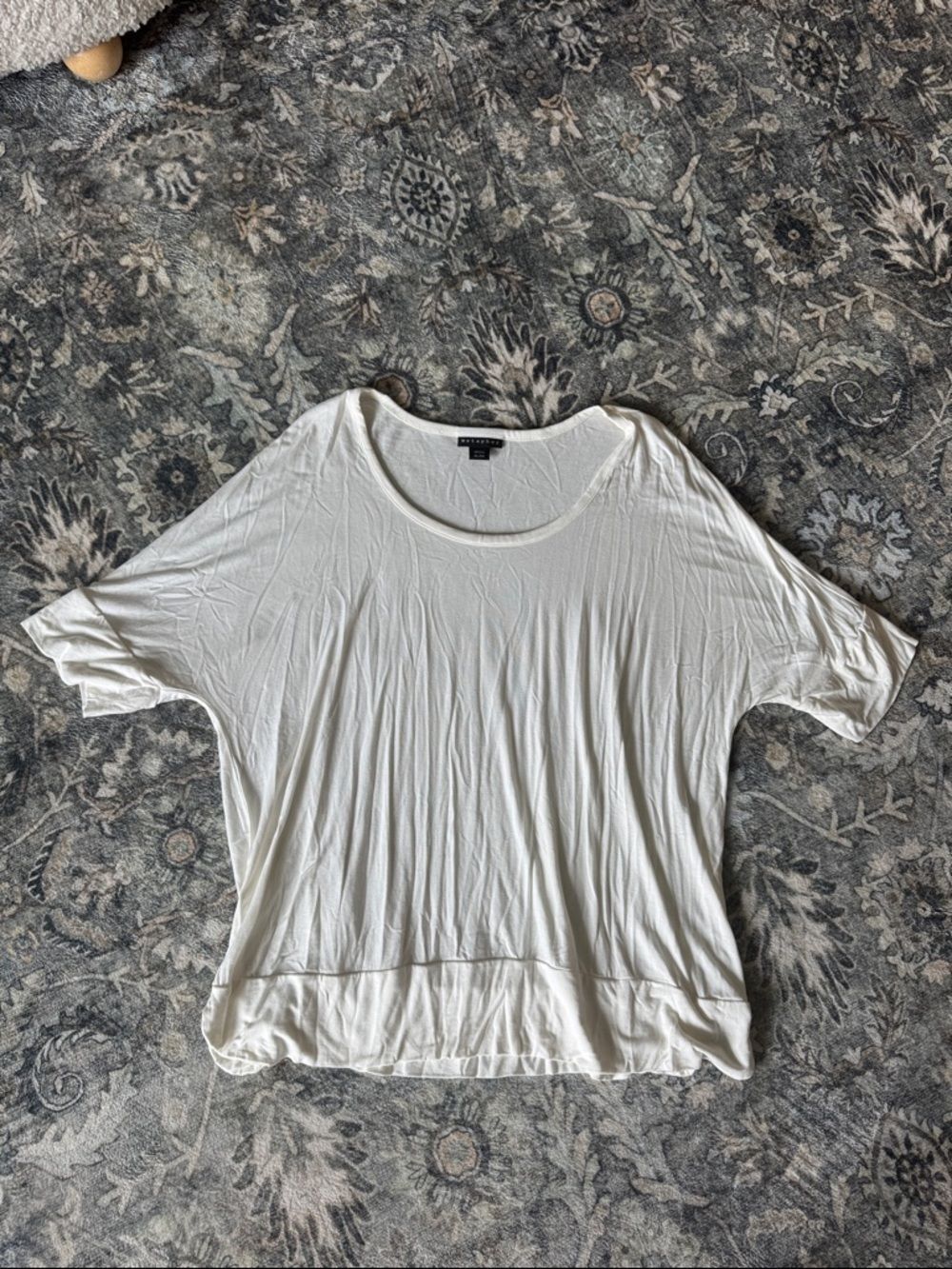 Metaphoe Relaxed Scoop Neck Short Sleeve Top
